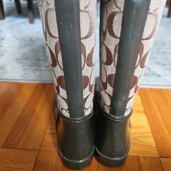Coach Tristee Rubber Rain Boots Brown/Khaki Signature Lace Up Back Size 8 EUC - Picture 6 of 16